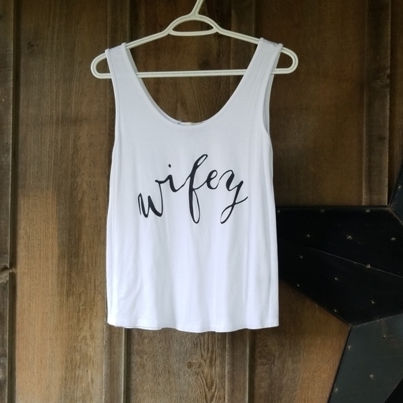 twine & stark Tops - 🏈Twine & Stark wifey tee